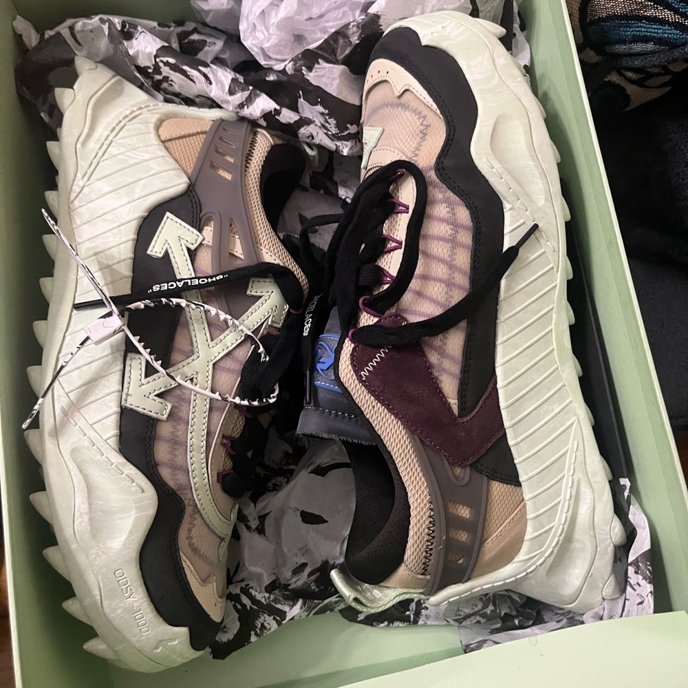 Off white men sneakers